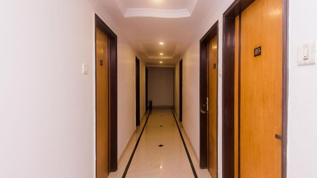 Hotel Palm Star Belapurpada Экстерьер фото